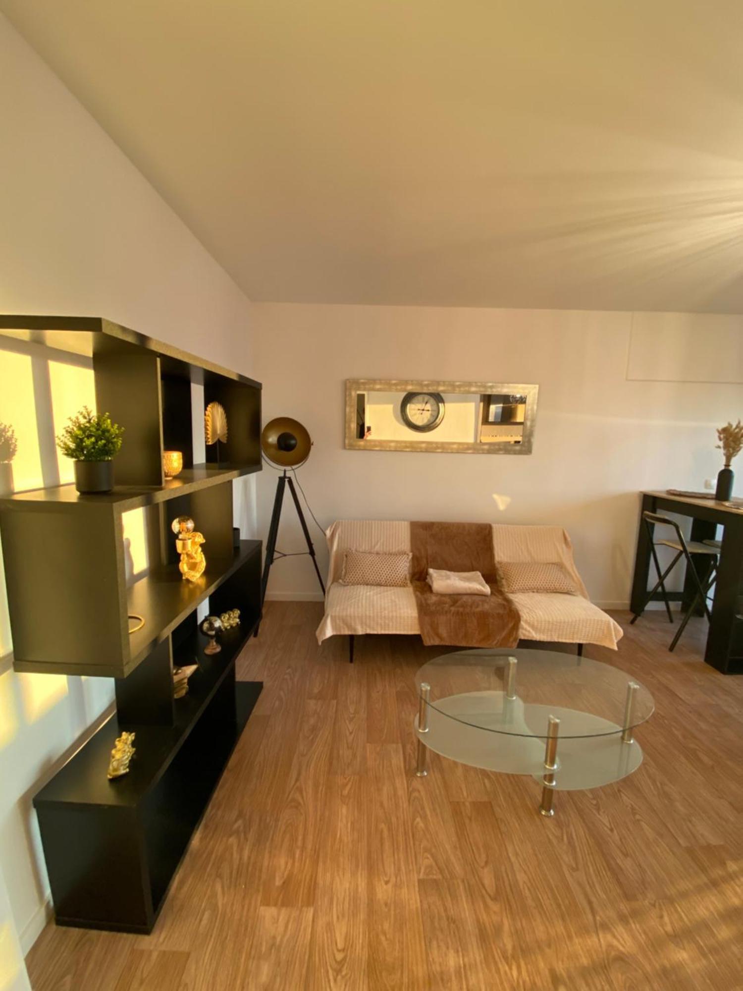 Appartement Spacieux - 10' Gare Angers Exteriér fotografie