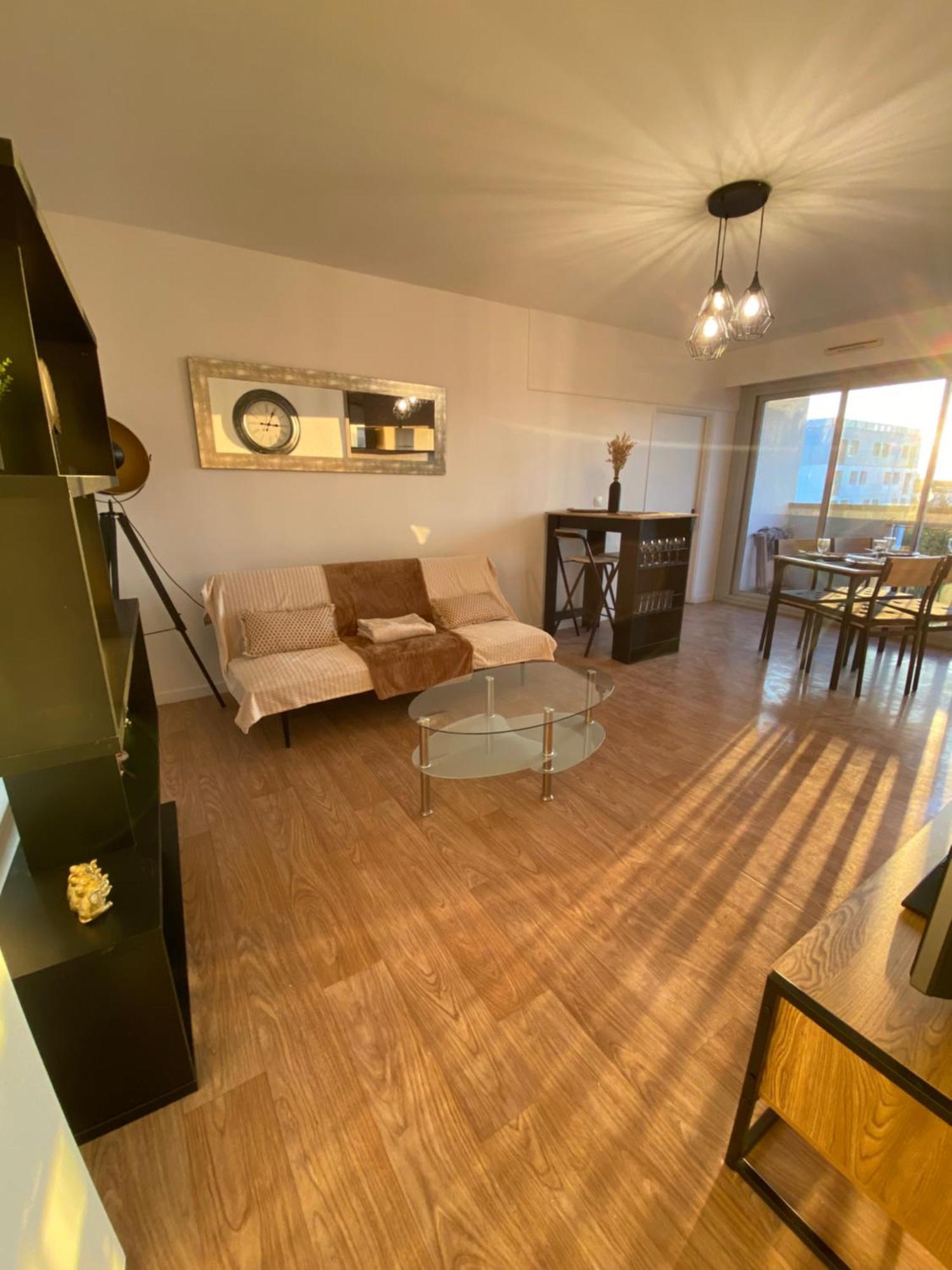 Appartement Spacieux - 10' Gare Angers Exteriér fotografie